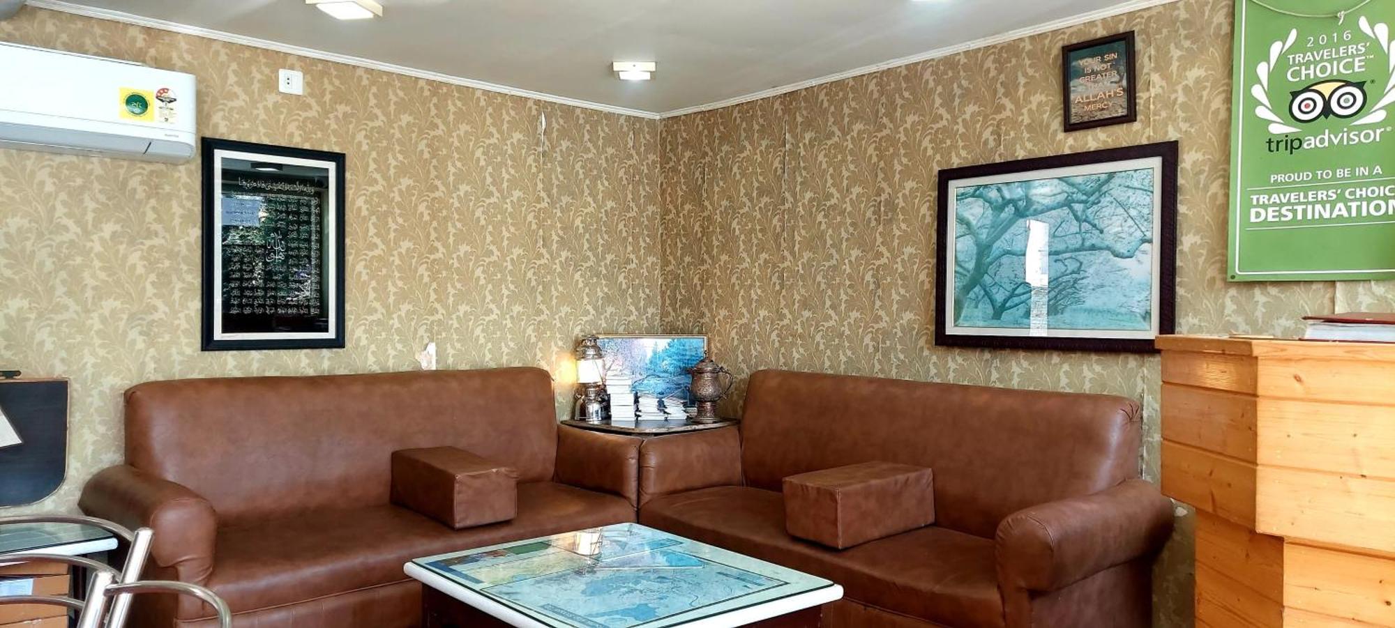 Ikraam Inn Bed & Breakfast Srīnagar Extérieur photo