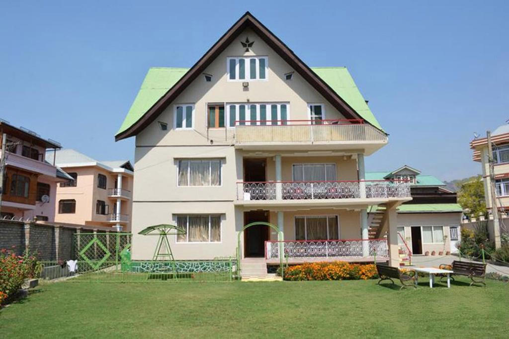 Ikraam Inn Bed & Breakfast Srīnagar Extérieur photo
